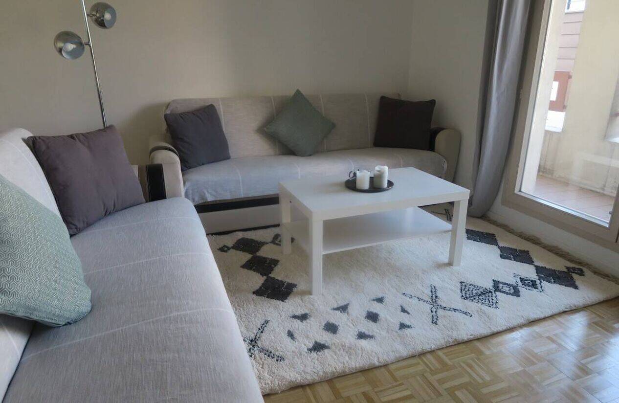 White handmade traditional wool rug 300/200cm