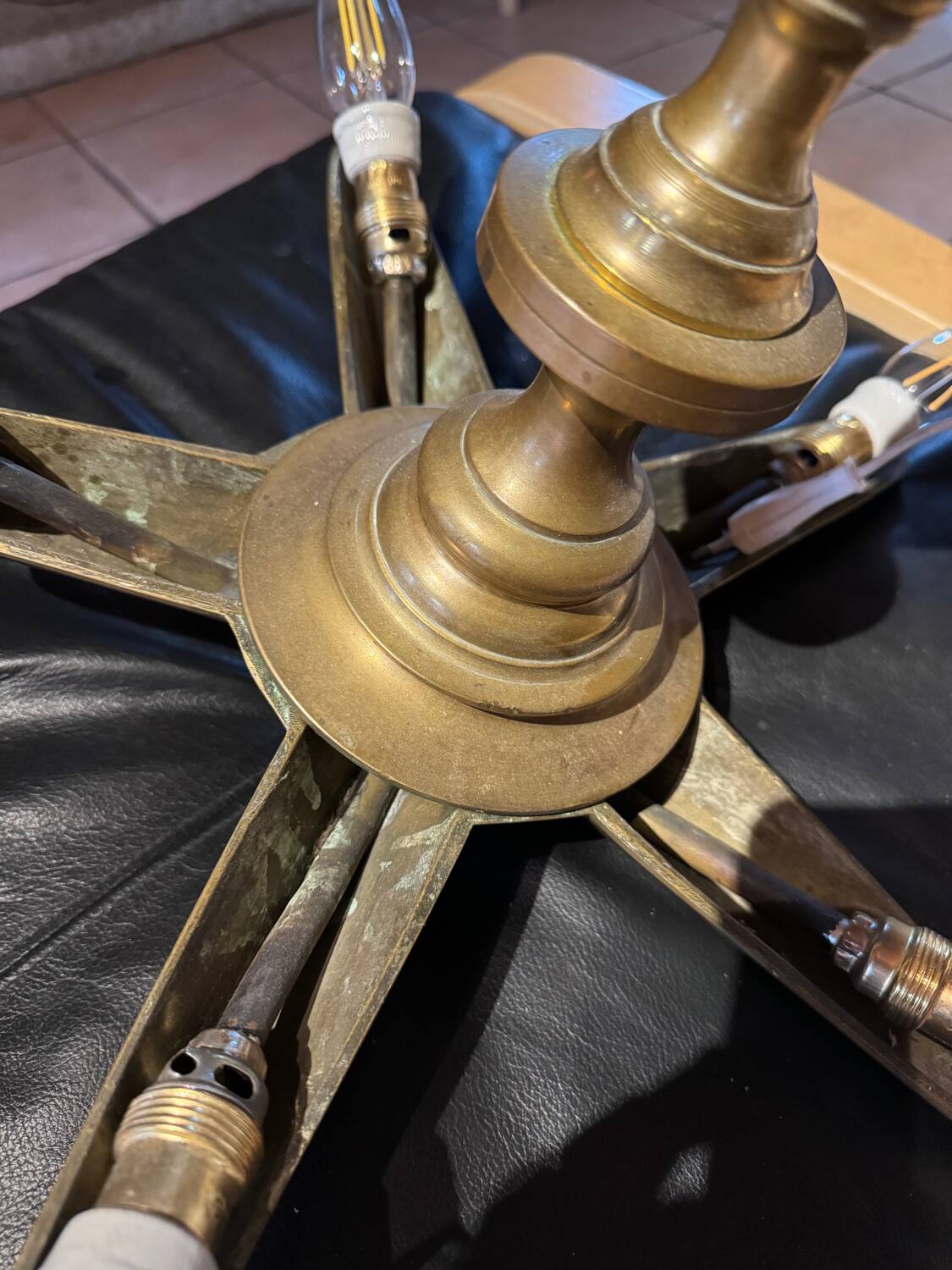 Mid-20th century star-shaped chandelier