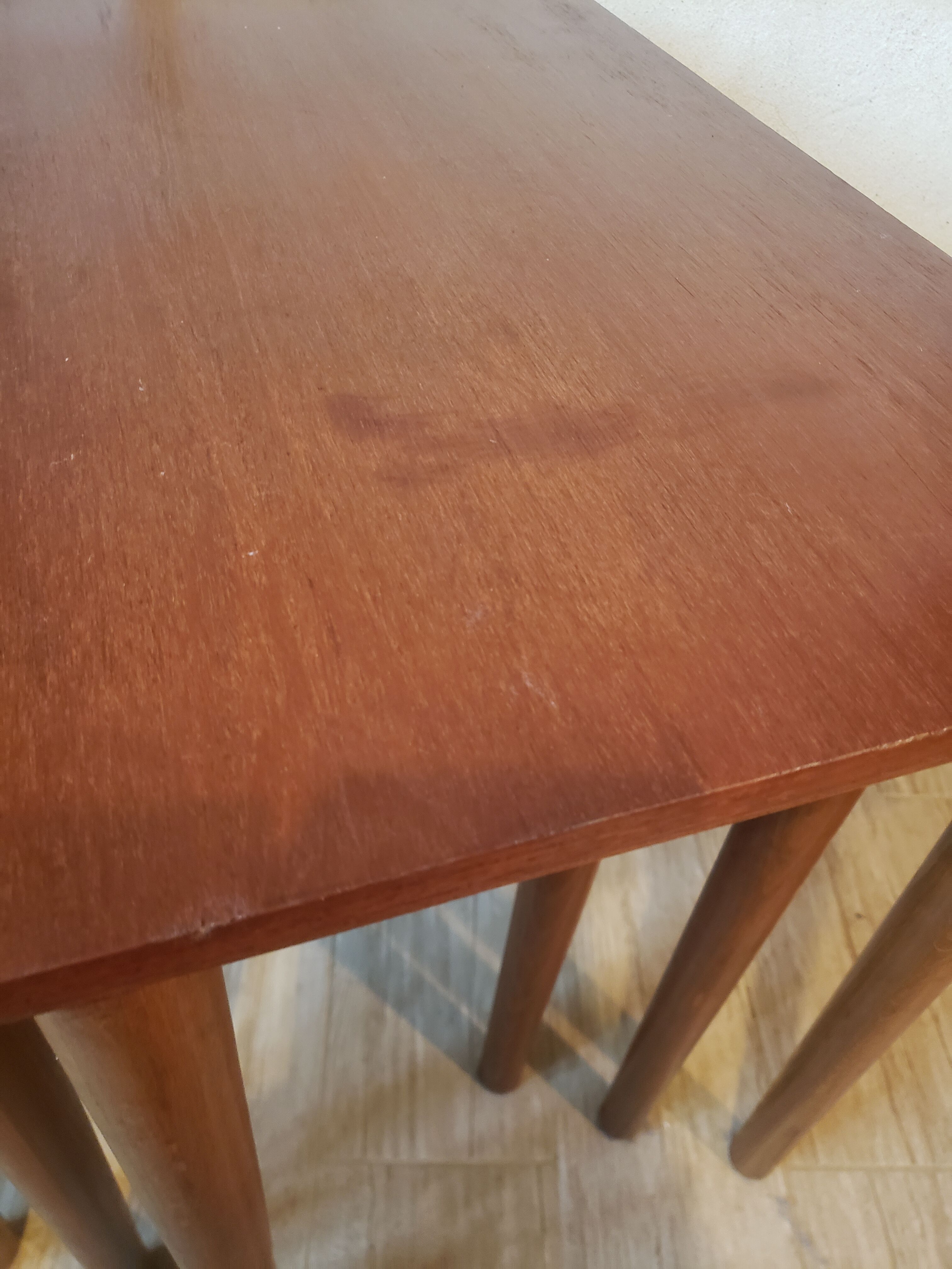 Scandinavian vintage gigognes tables