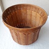 Wicker planter
