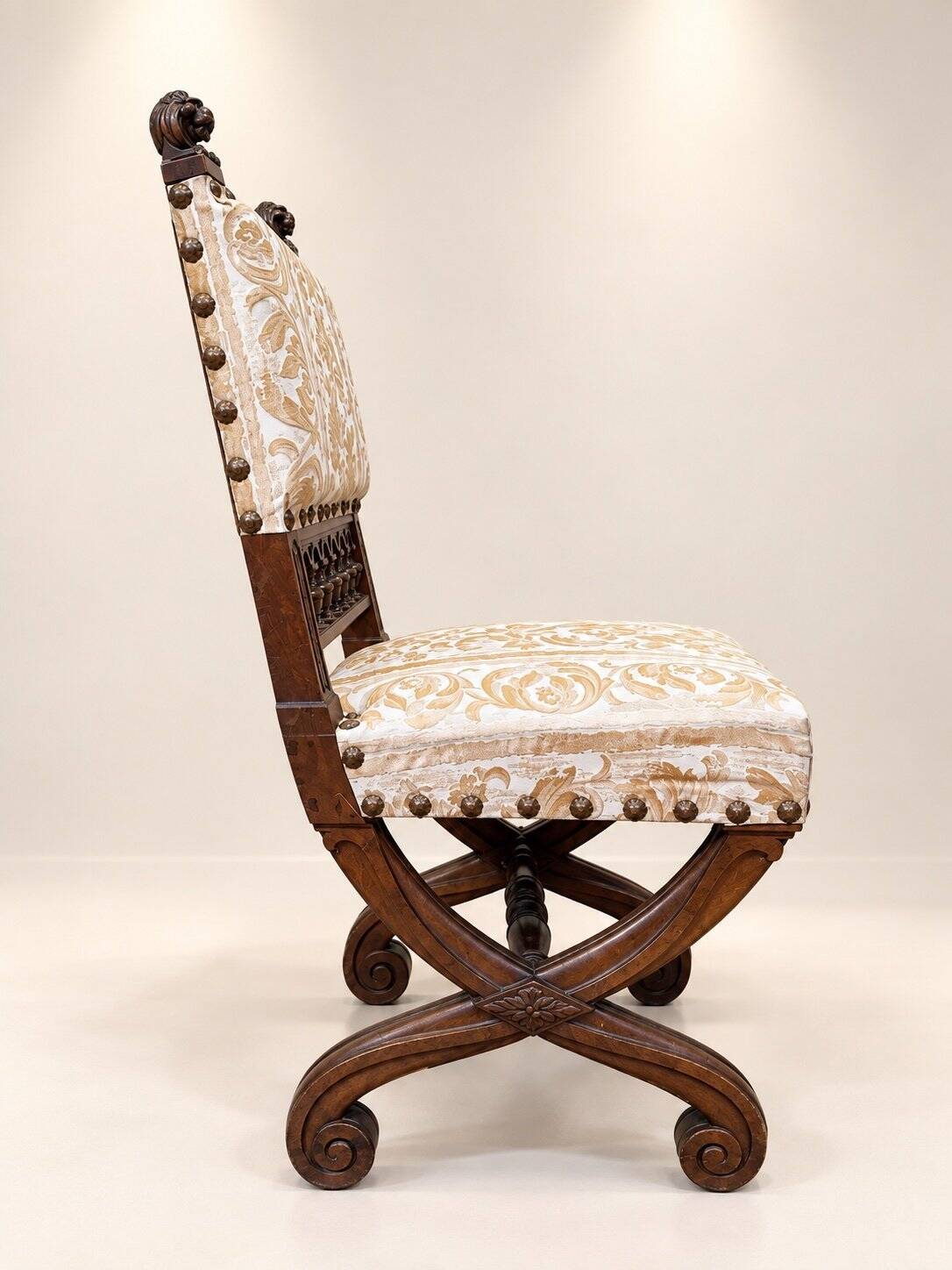 Set of 4 High Renaissance Chairs Carved Walnut 19th Century