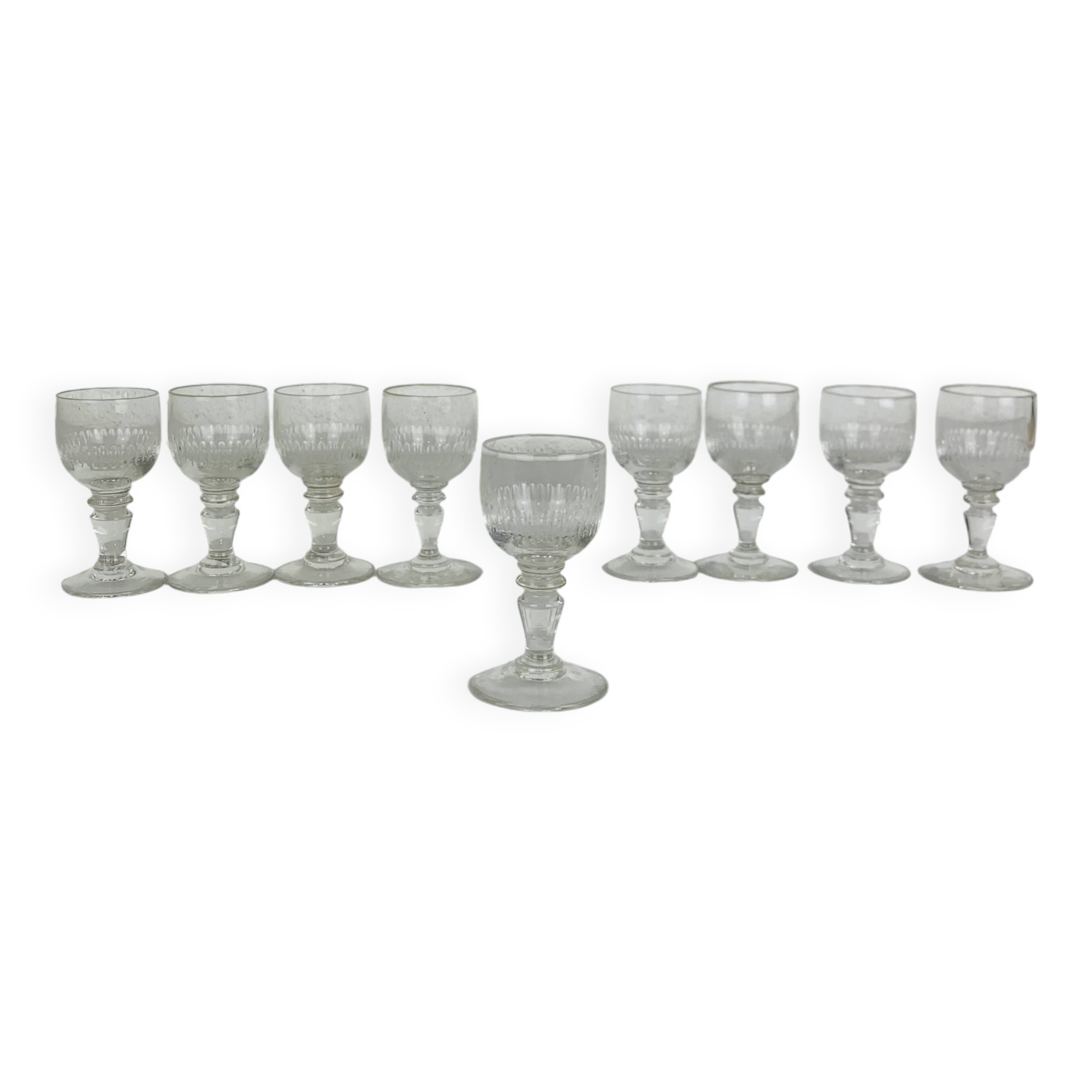 9 Baccarat liqueur glasses, Renaissance model