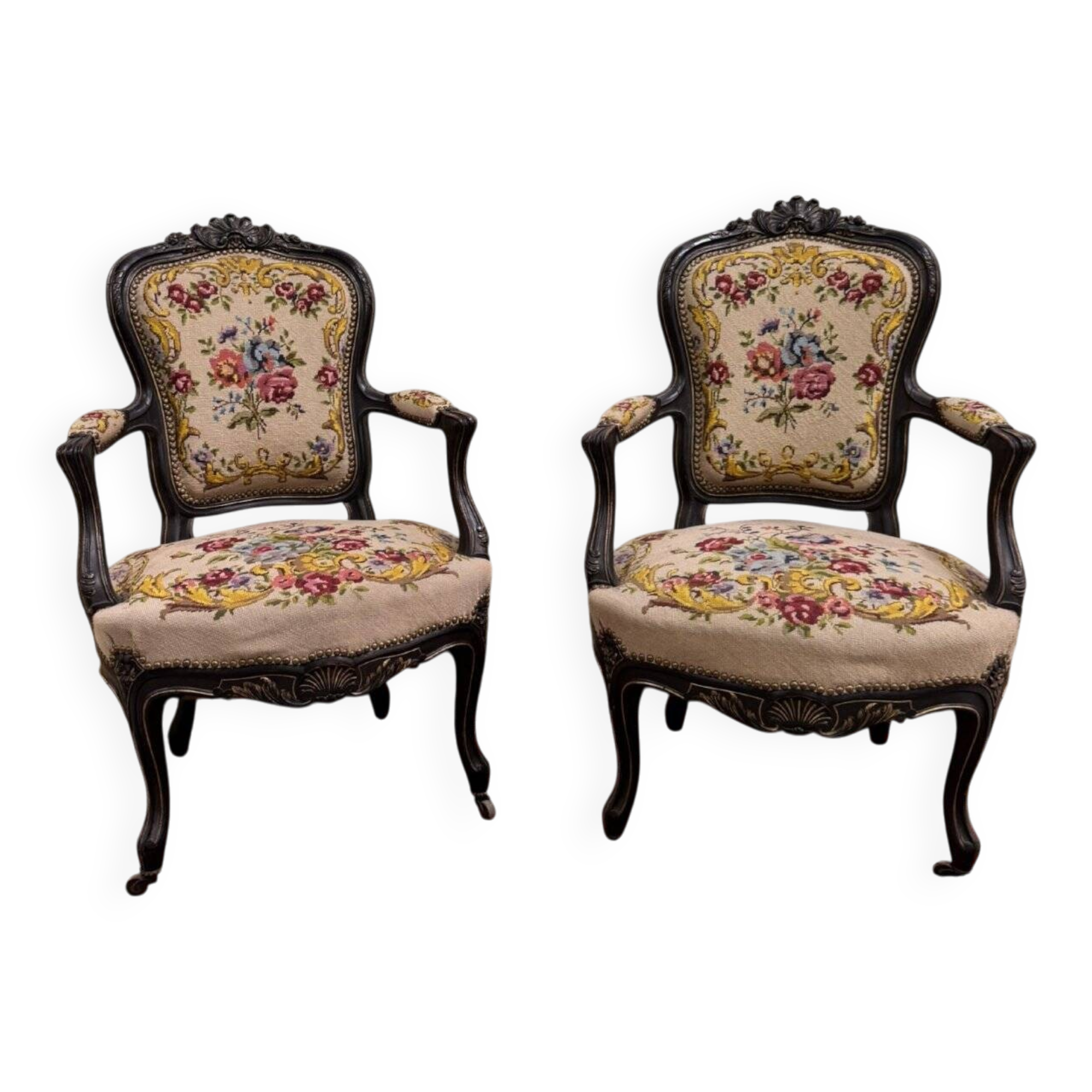 Paire de fauteuils style Louis XV en bois noirci, vers 1850