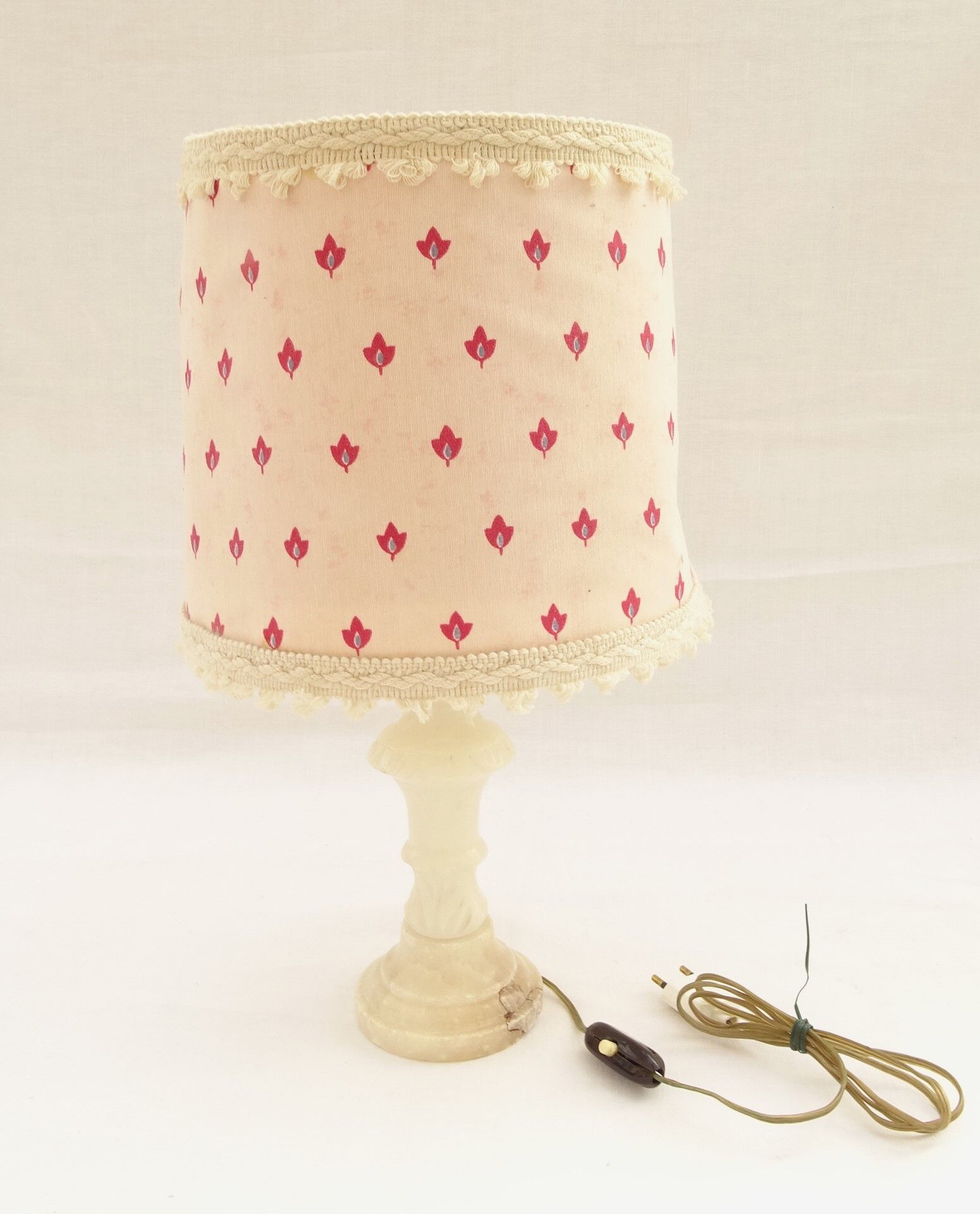 Pair of lamps  feet in white marble