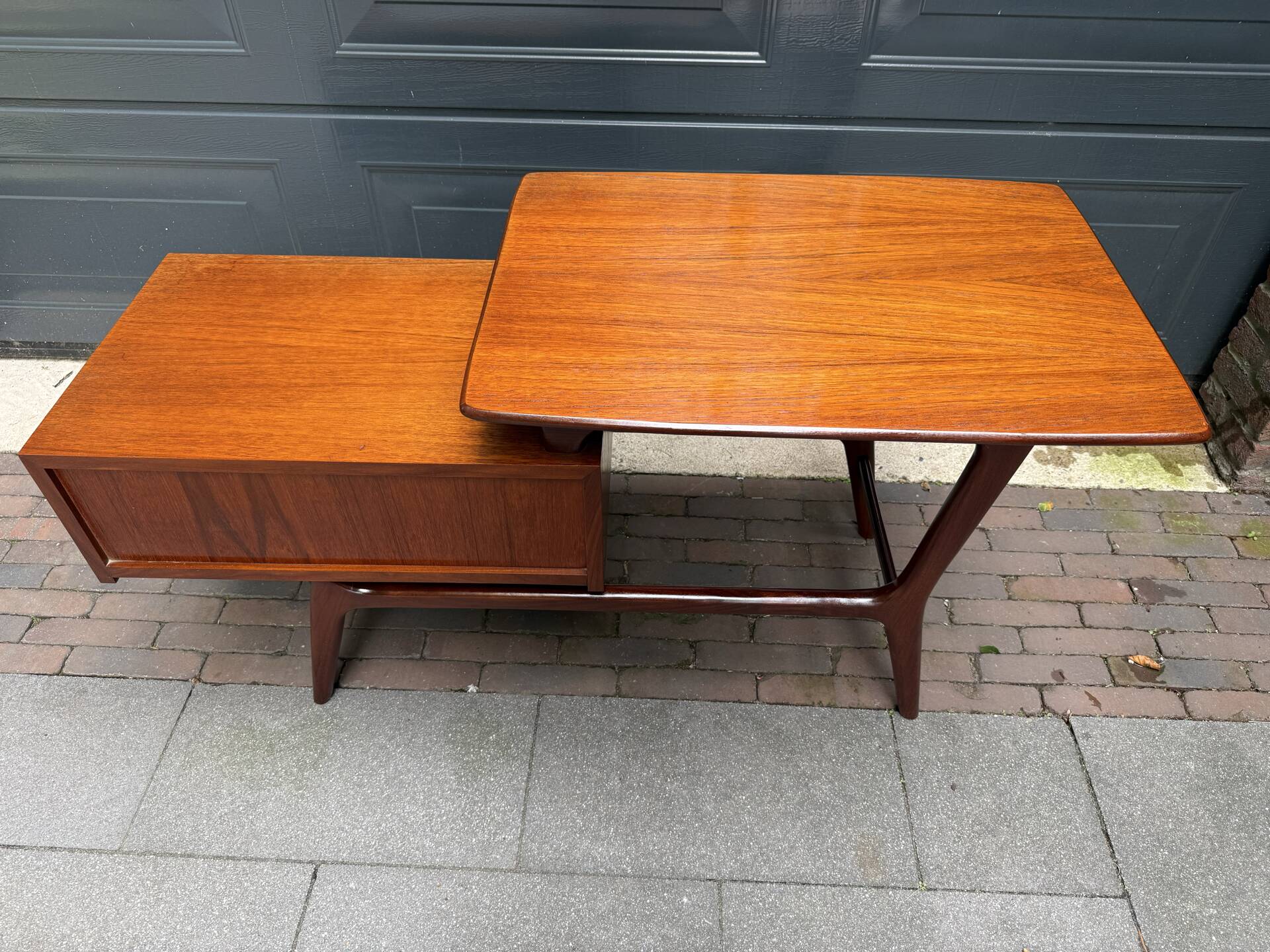 Wébe Tv table