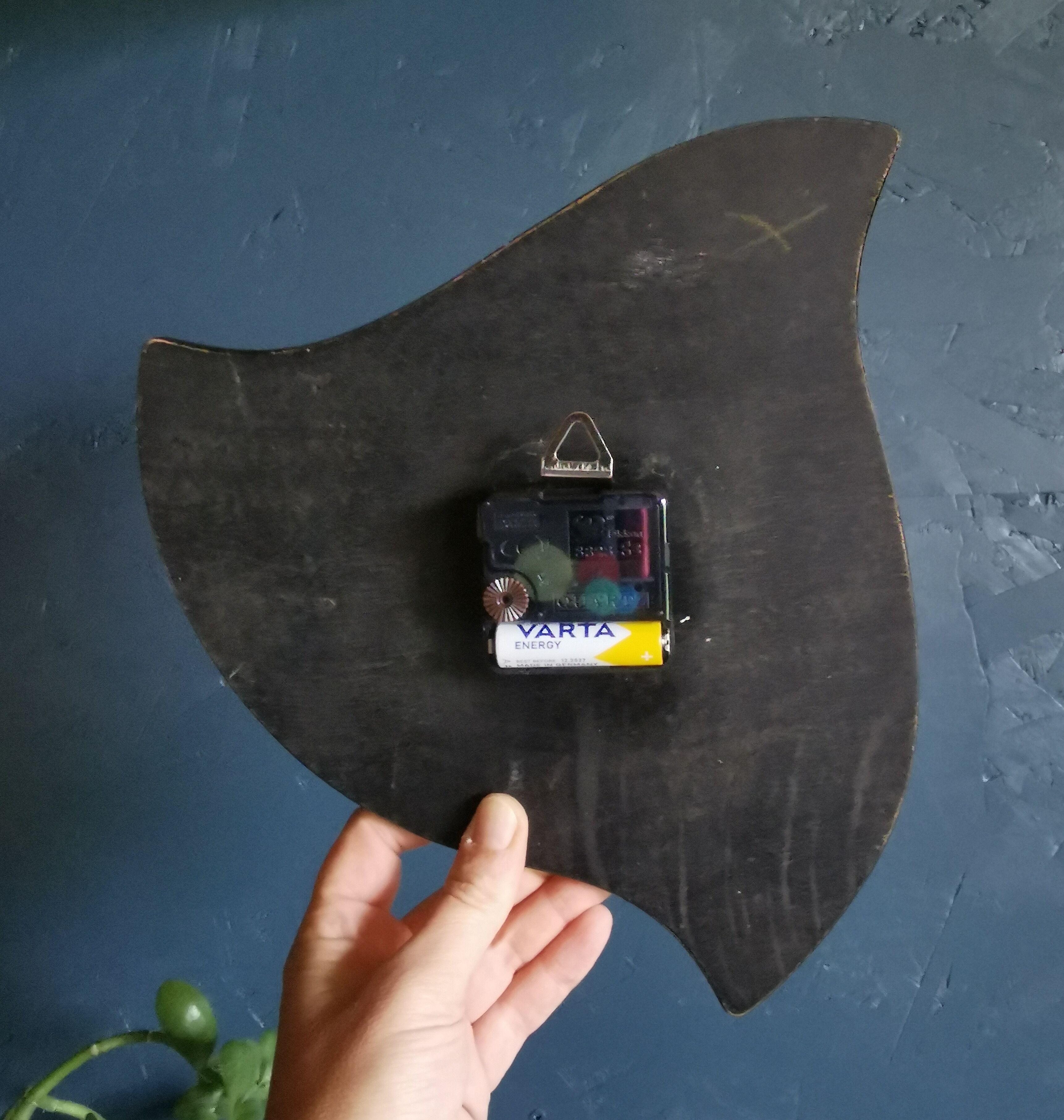 Vintage clock silent asymmetrical wall clock "Lutetia golden green"