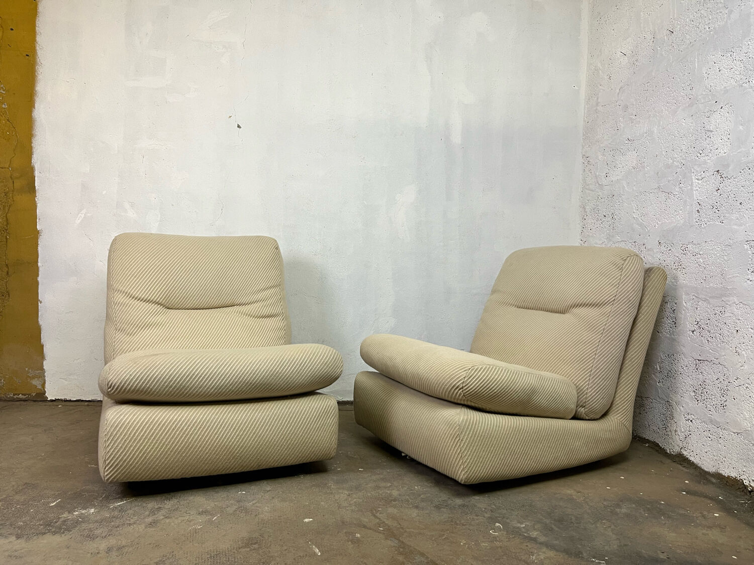 Paire de chauffeuses Michel Ducaroy, Ligne Roset 1970