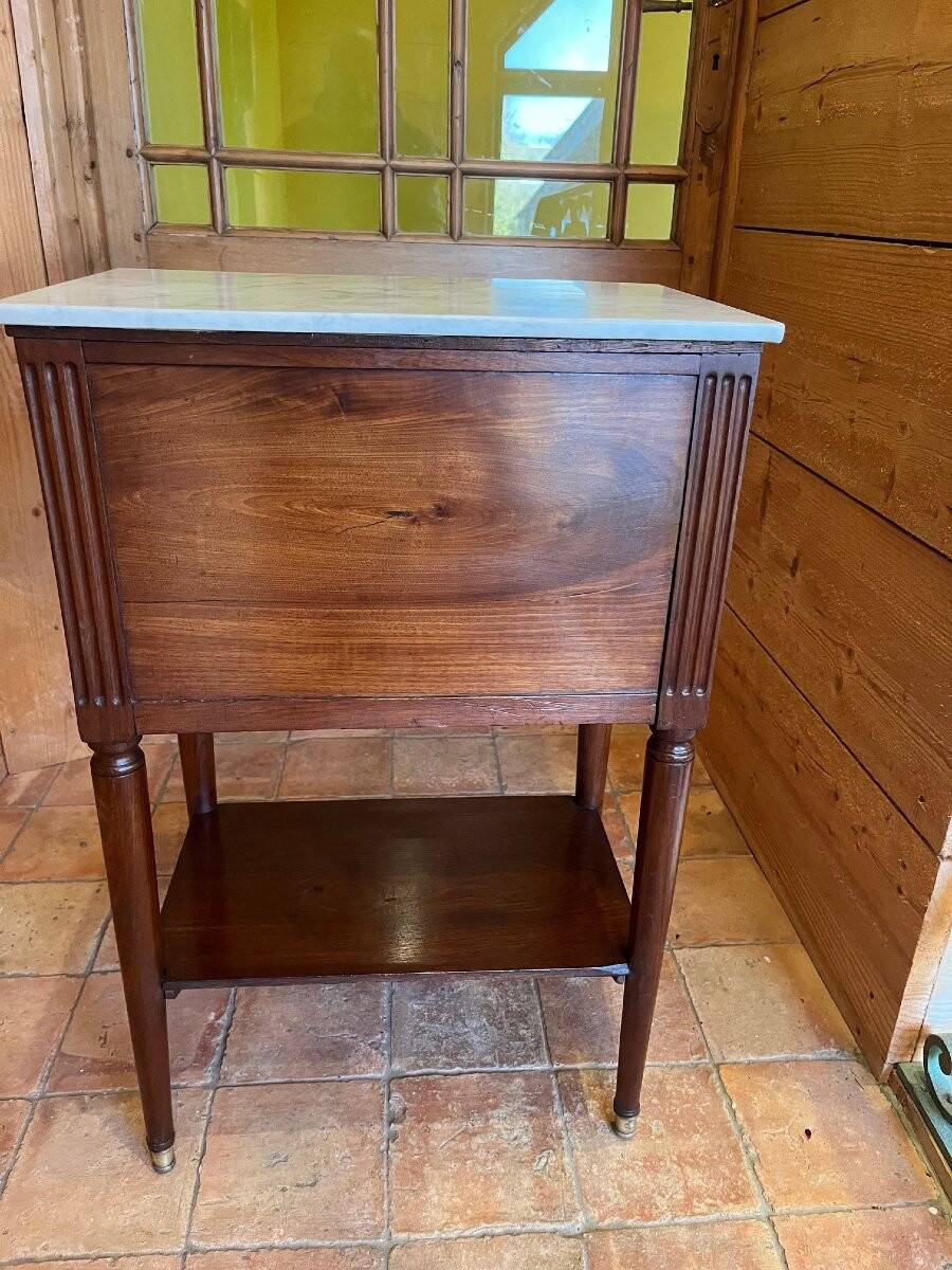Mahogany chiffonnier table from the Louis XVI period.