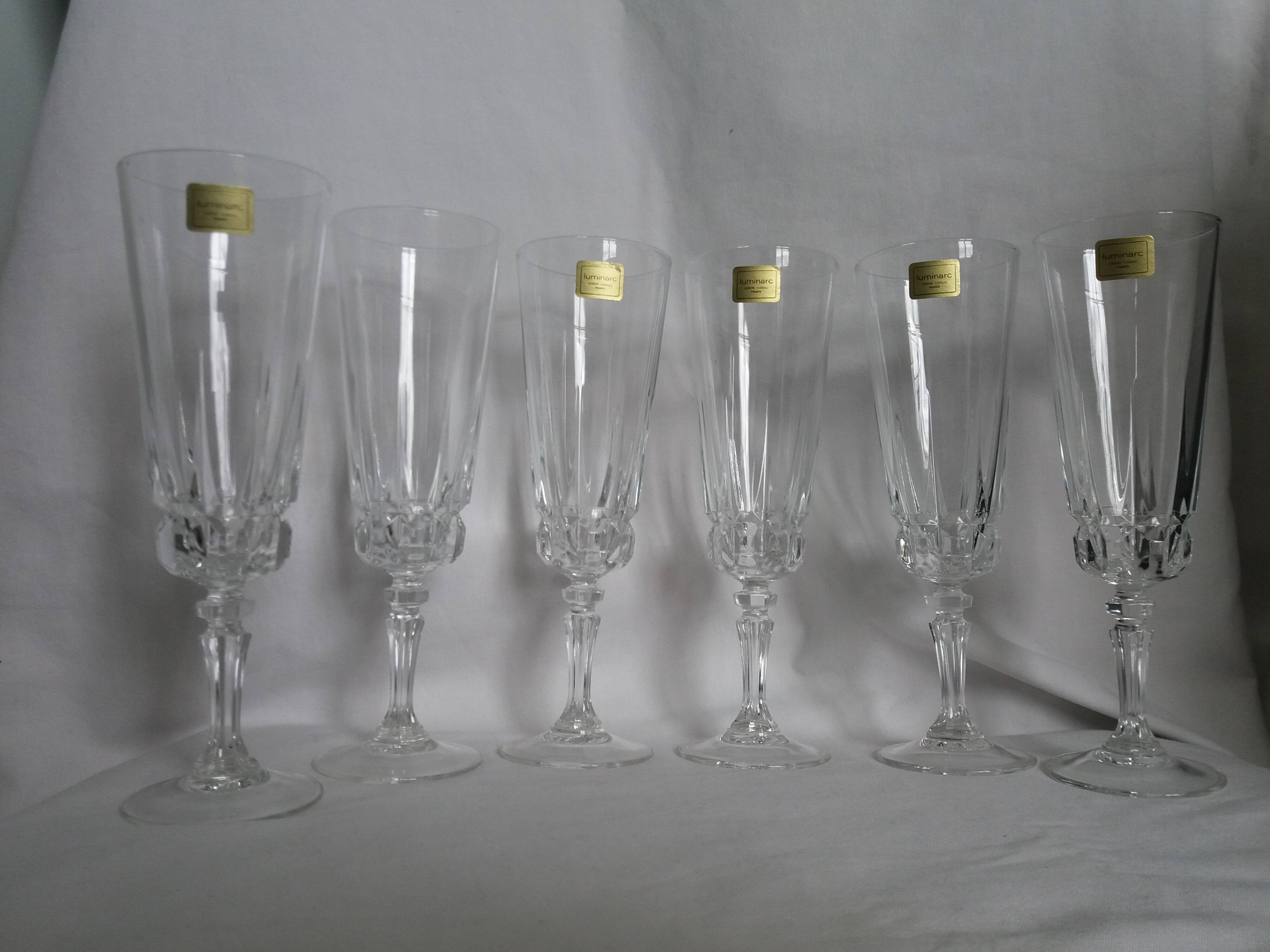 Set of 6 Luminarc champagne flutes from Arques glassworks