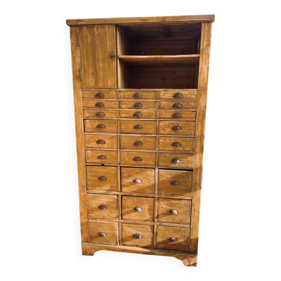 Meuble de métiers à tiroirs