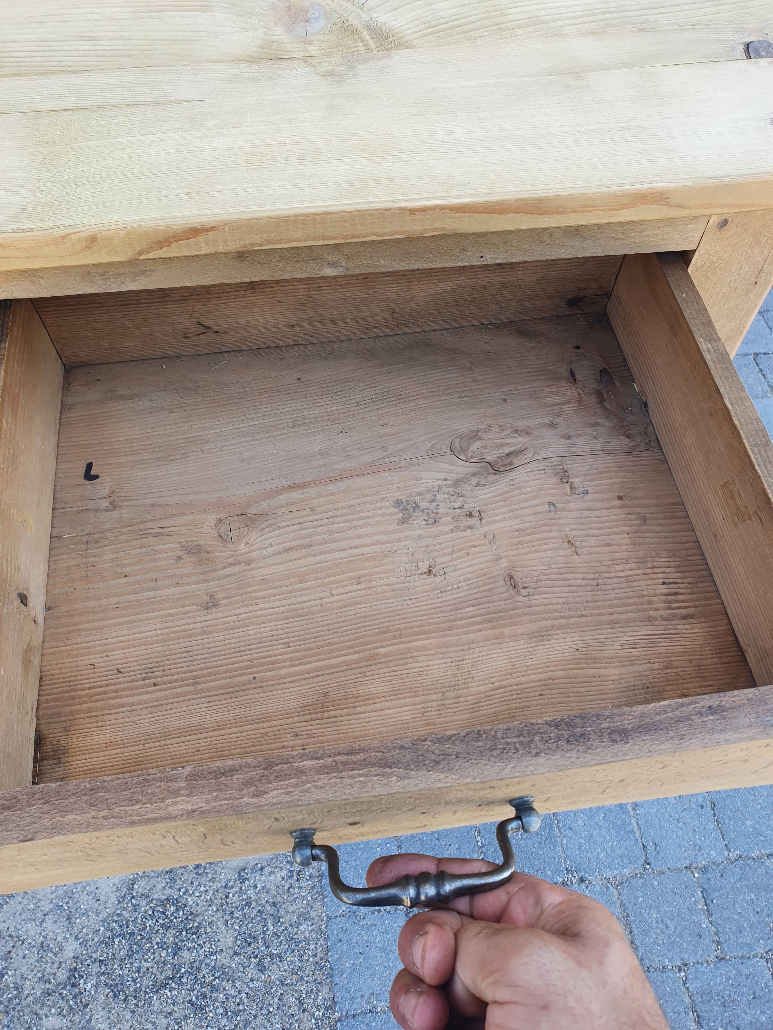 Bahut buffet furniture of old raw wood shallow