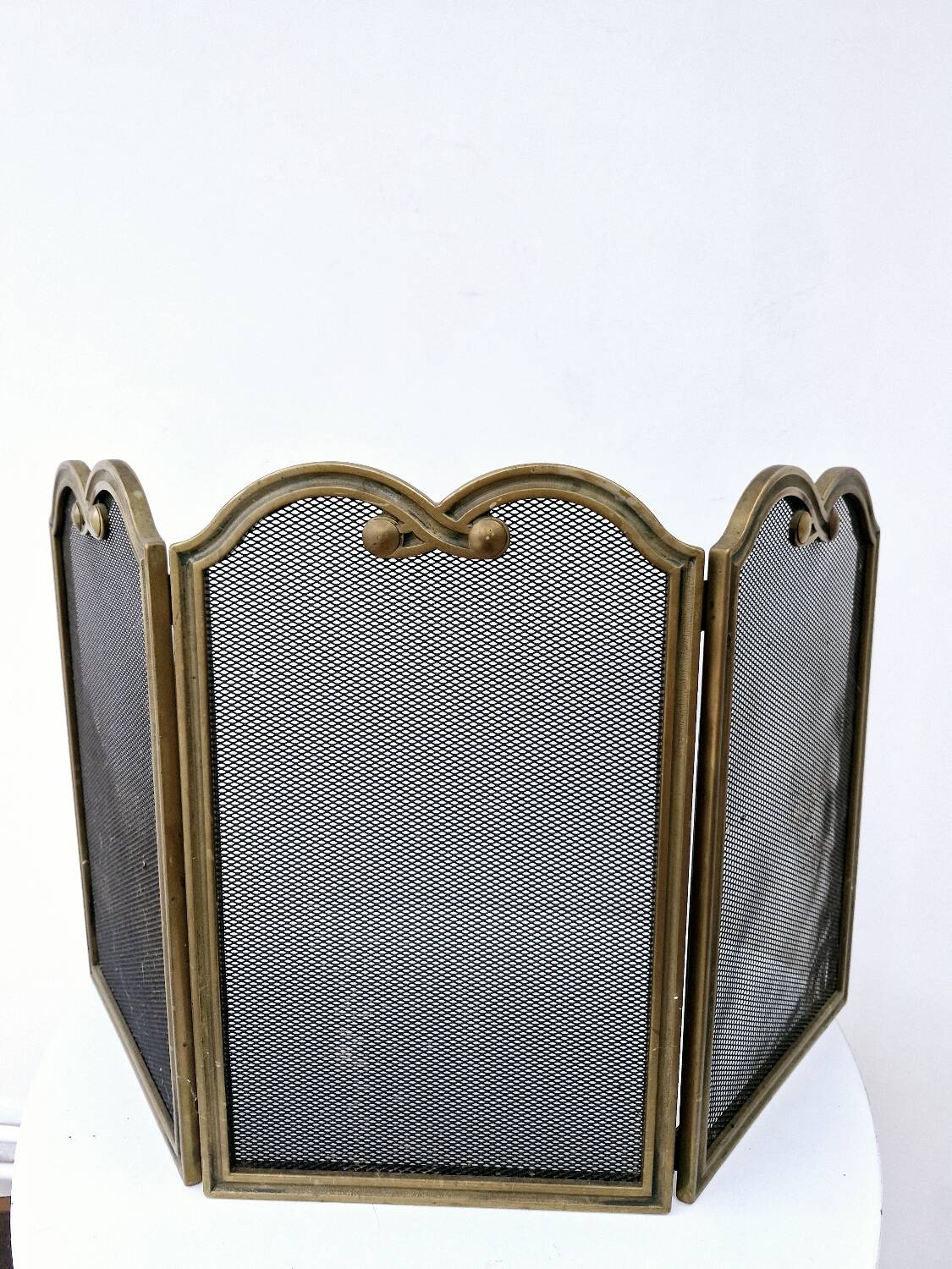 Antique brass fire screen 75x38cm fireplace protection screen