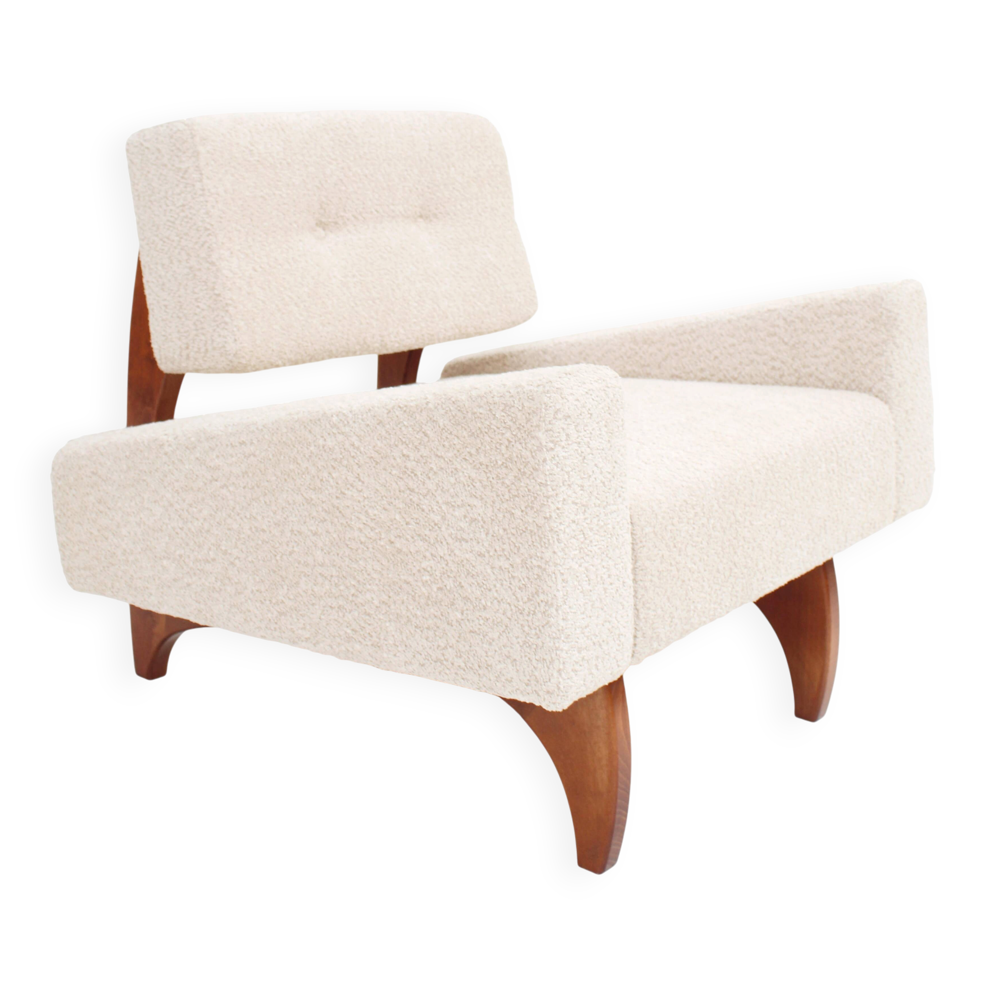 Pair of Italian Contemporary Walnut Armchairs with White Bouclé Upholstery