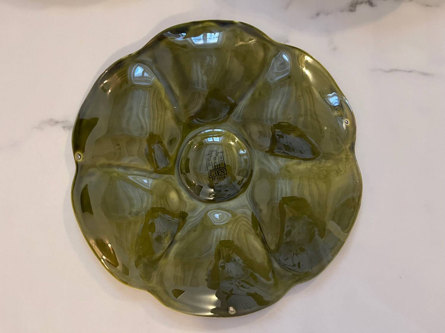 6 Gien oyster plates