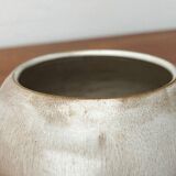 Mid-century German minimalist studio pottery vase by Hildegard and Peter Delius for Hamelner Kunsttöpferei, 1960s.