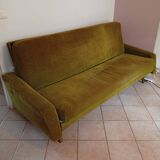 Vintage 60s green velvet sofa, 4-seater convertible.