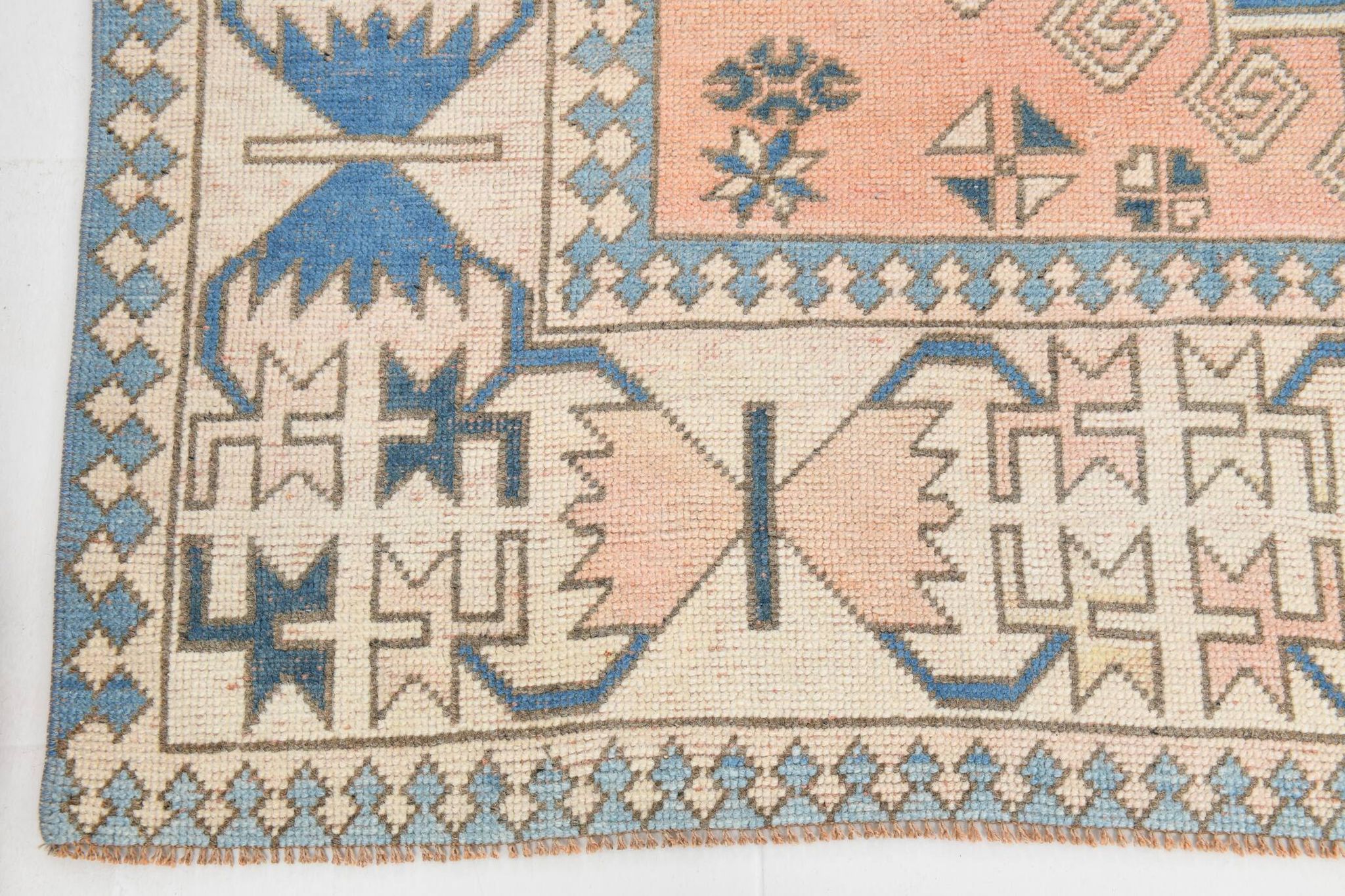6x10 Salmon & Blue Comtemporary Vintage Rug, 194x297Cm