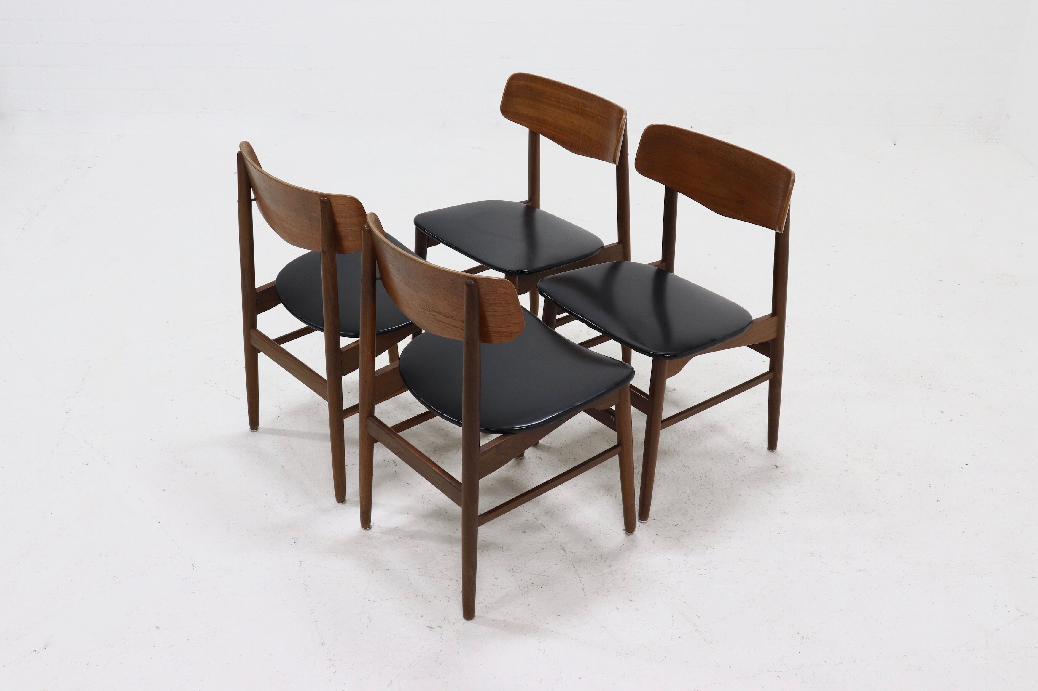 Set of 4 danish design teak and plywood dining chairs 1960s