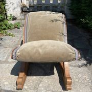 Vintage rocking footrest
