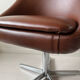 Fauteuil pivotant années 70 simili cuir