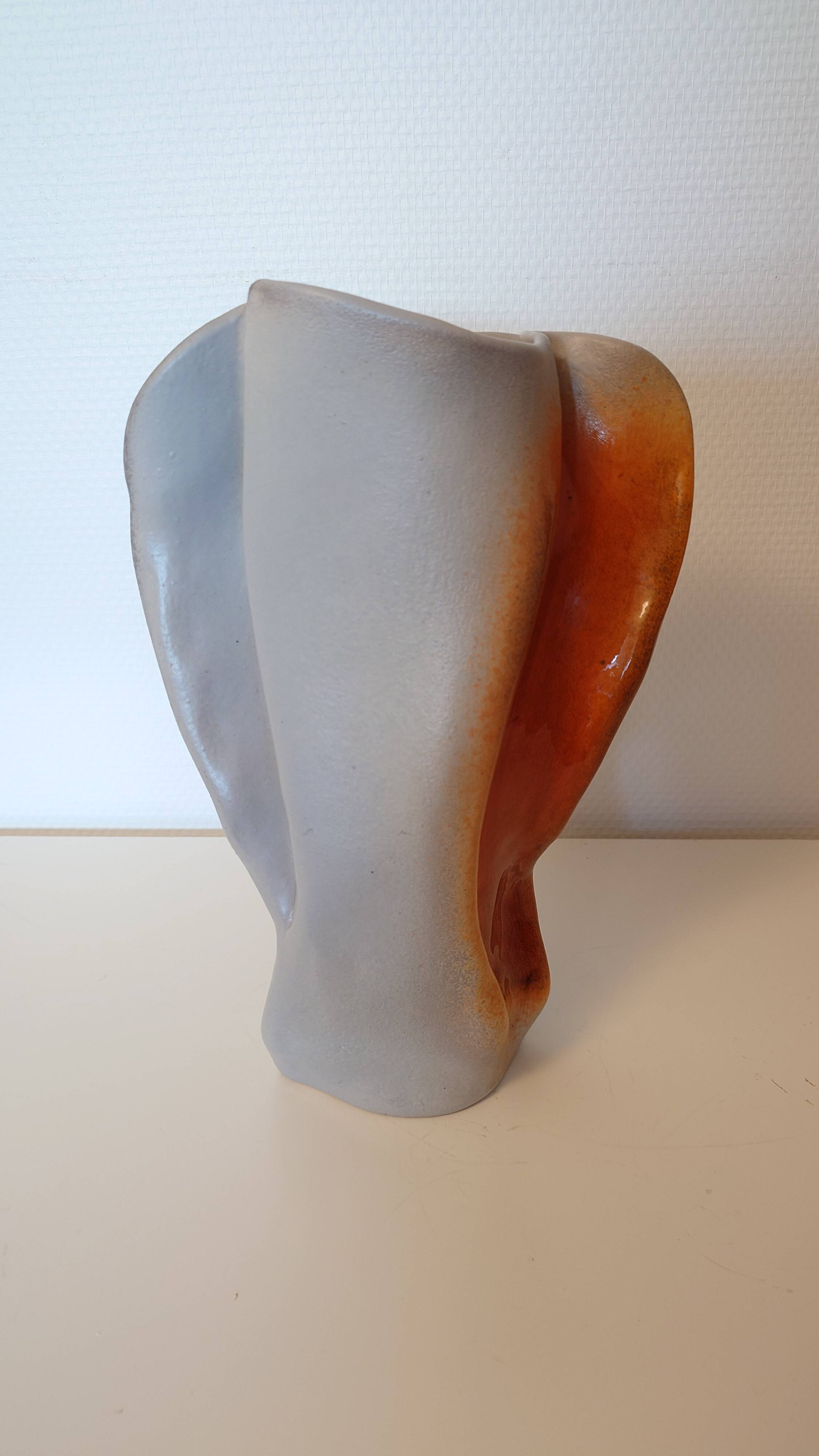 Vase Max Idlas – signed ceramic, sculptural design – unique piece – 30 cm
