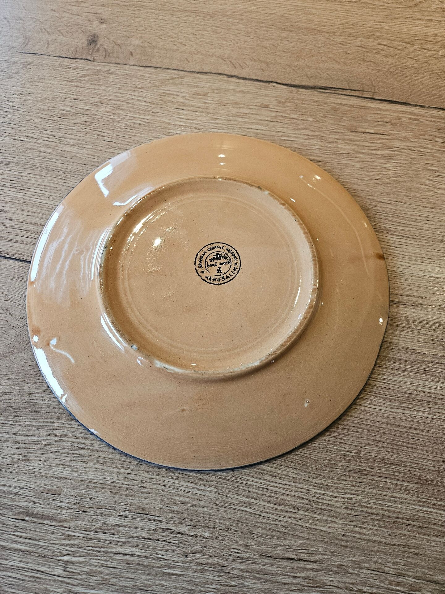 Superb decorative plate in traditional Armenian ceramic, in