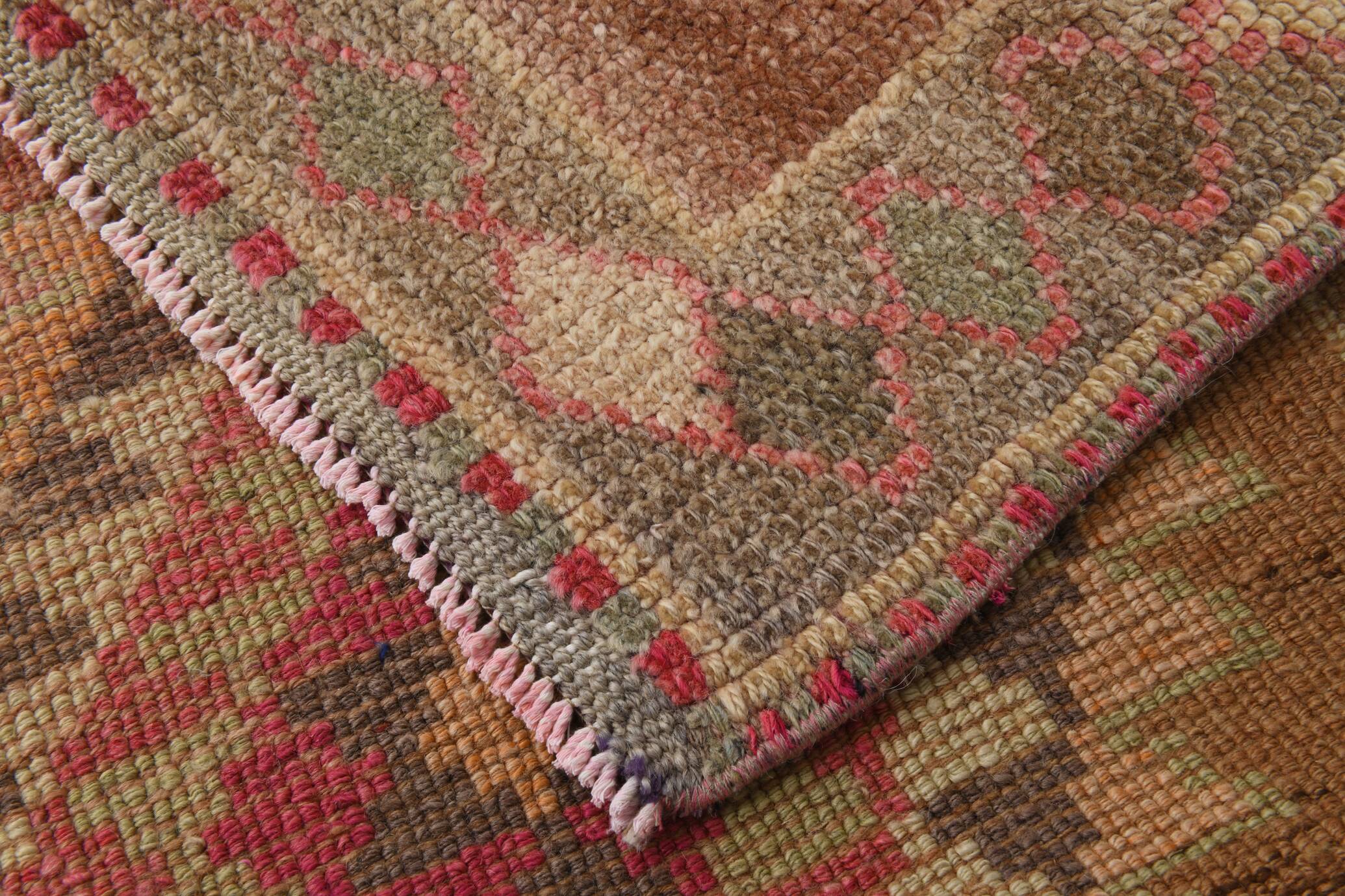 Brown Pink Classic Persian Runner Rug, 83x308Cm