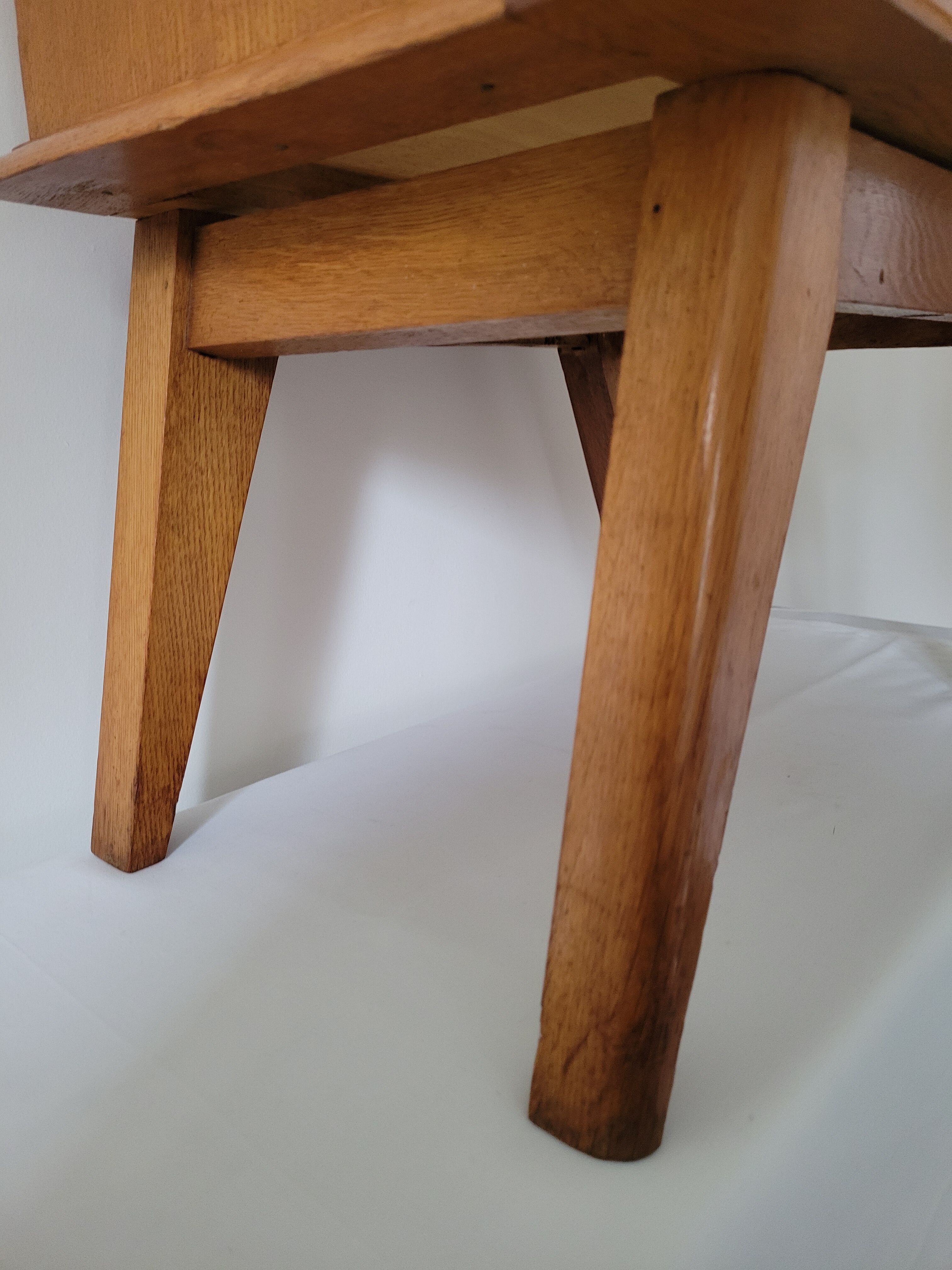 Bedside table compass legs