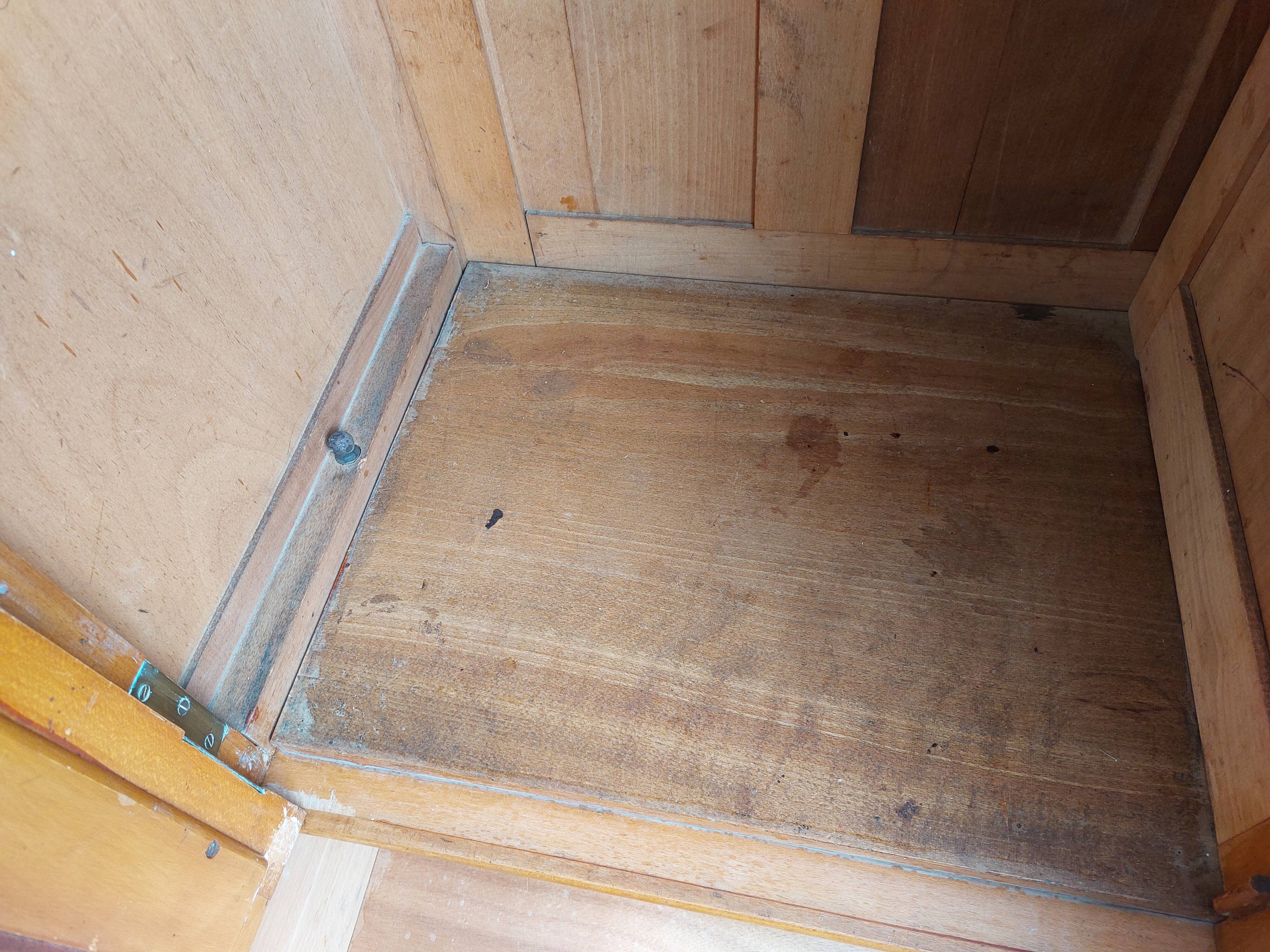 triple function wardrobe, hanging rail