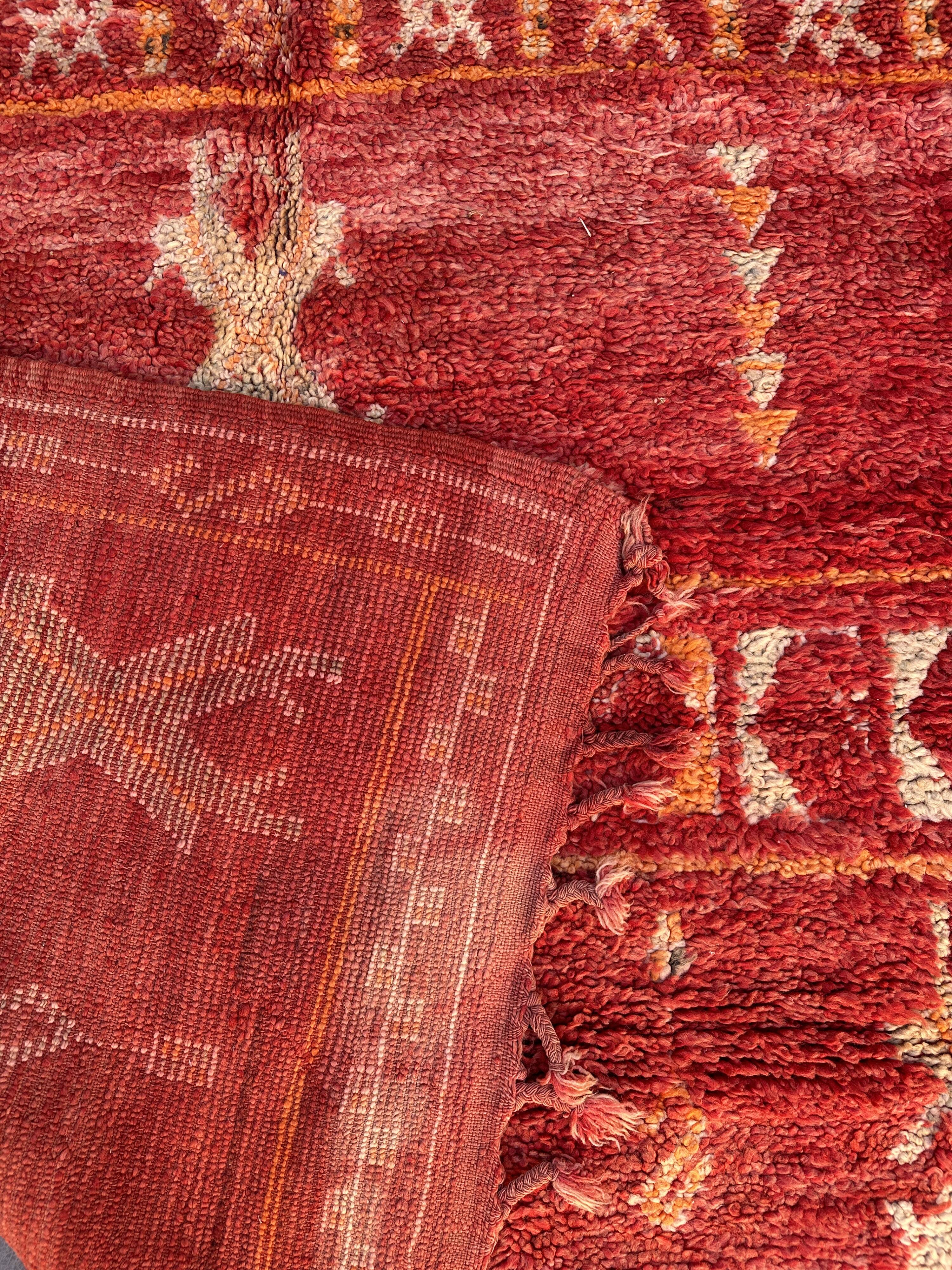 Old berber carpet - 196 x 345 cm