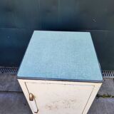 Meuble armoire de cuisine métallique