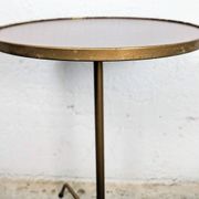 Guéridon tripode en laiton et formica, années 1960