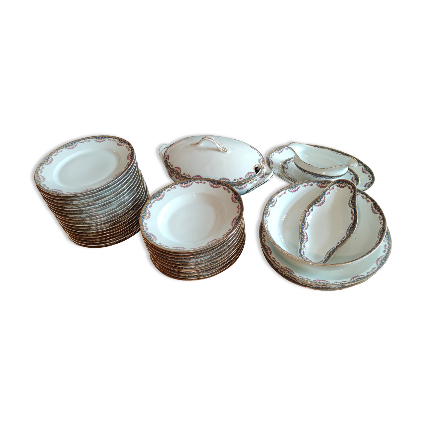 Former service dishes Limoges 36 pieces