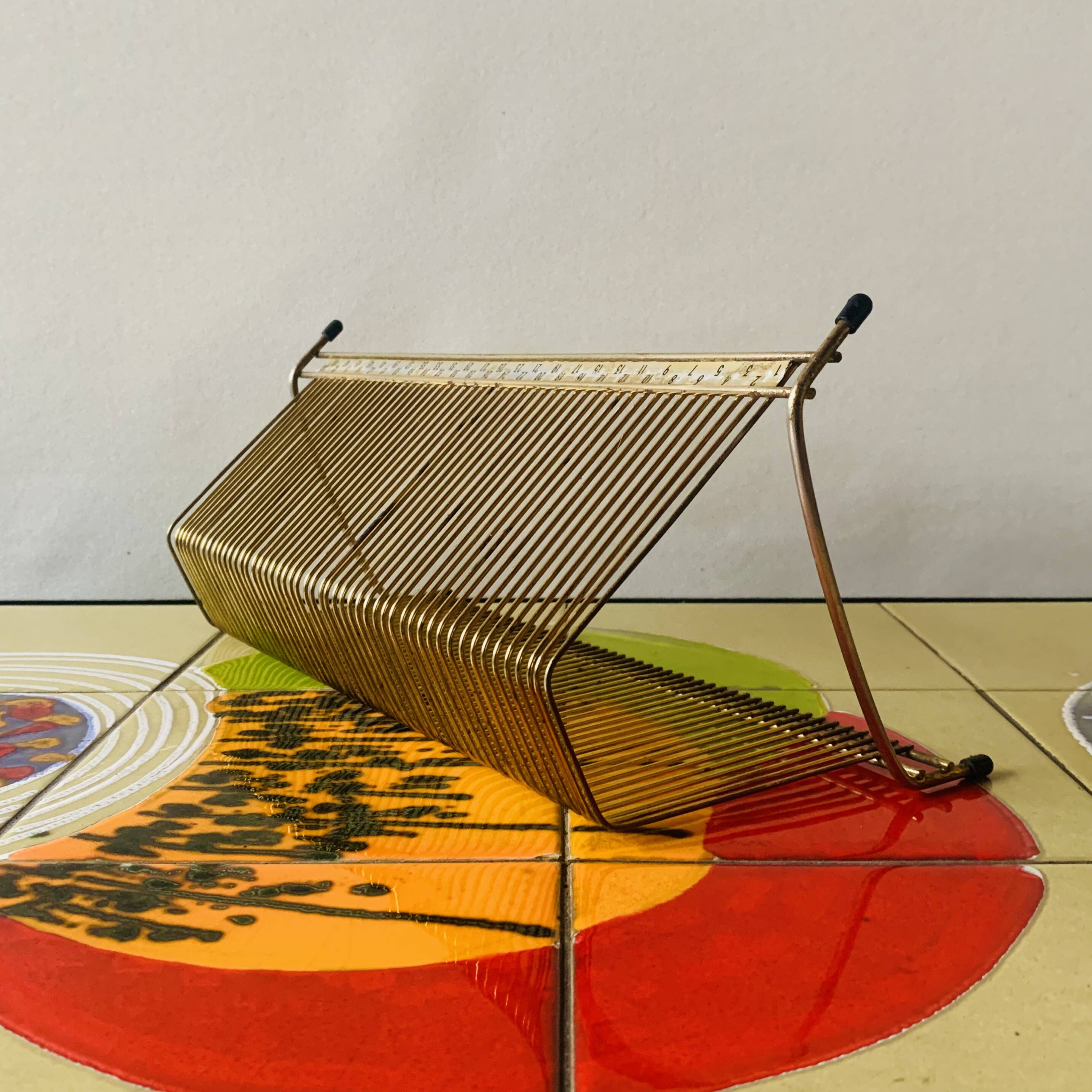 Porte-disques vintage en métal doré - pour 50 vinyles