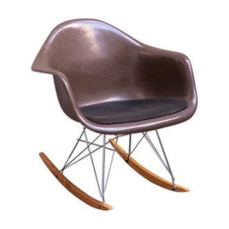 Rocking chair Seal Brown by Charles & Ray Eames - Herman Miller