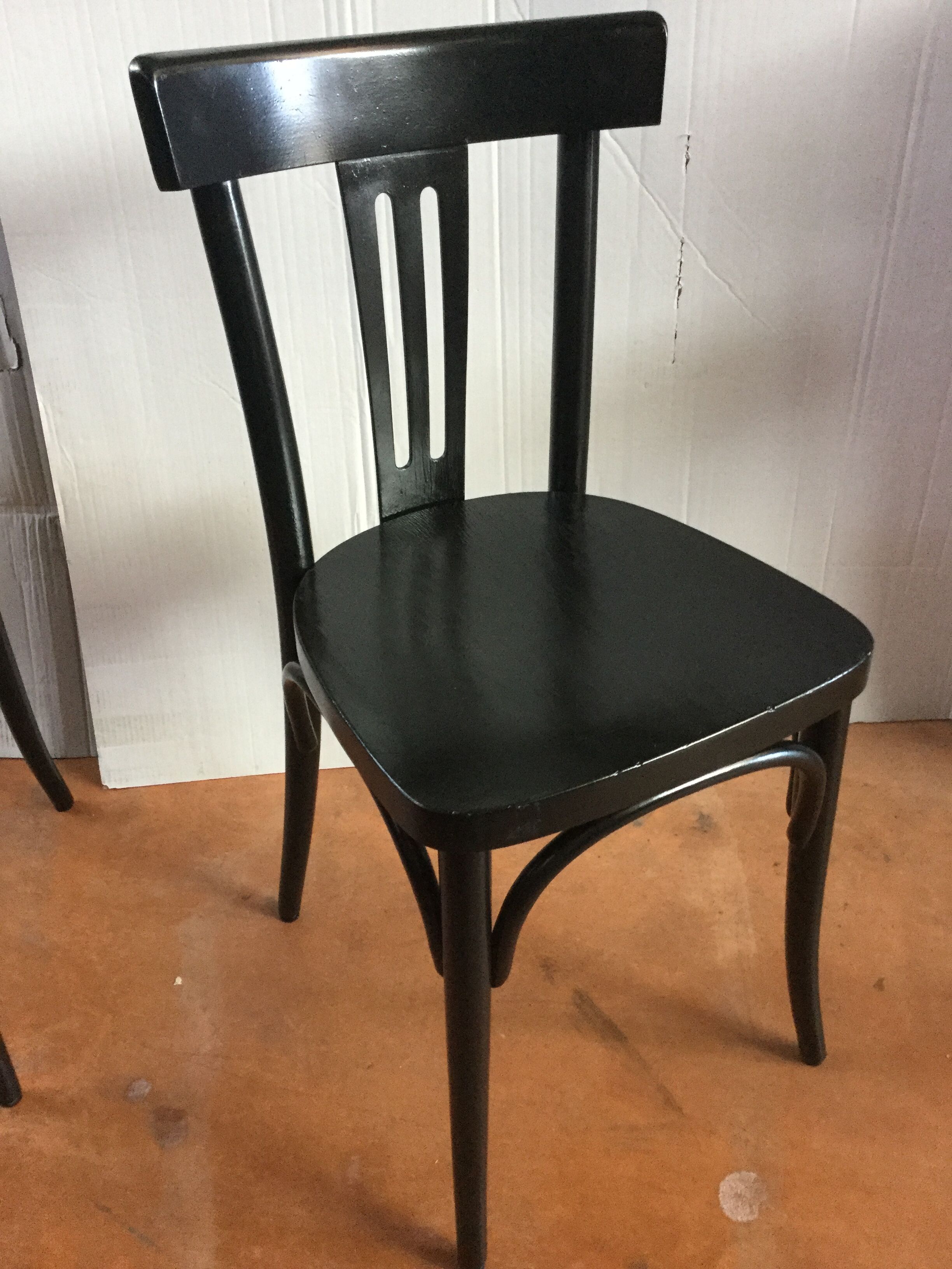Suite of 6 old bistro chairs