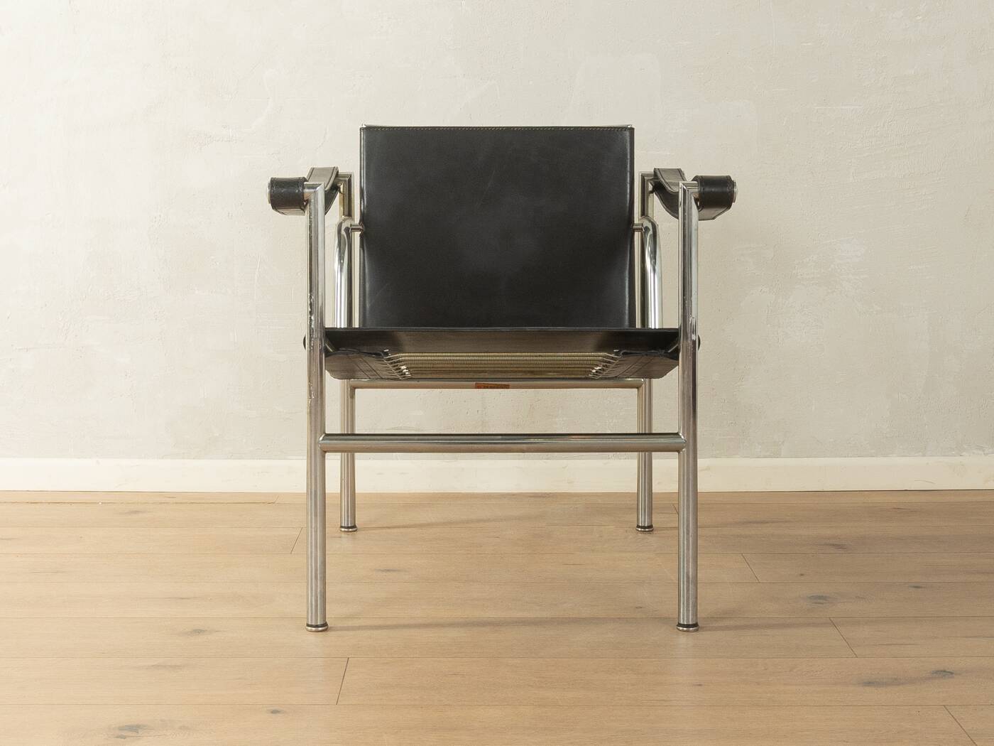 Cassina LC1 armchair by Le Corbusier, Pierre Jeanneret & Charlotte Perriand