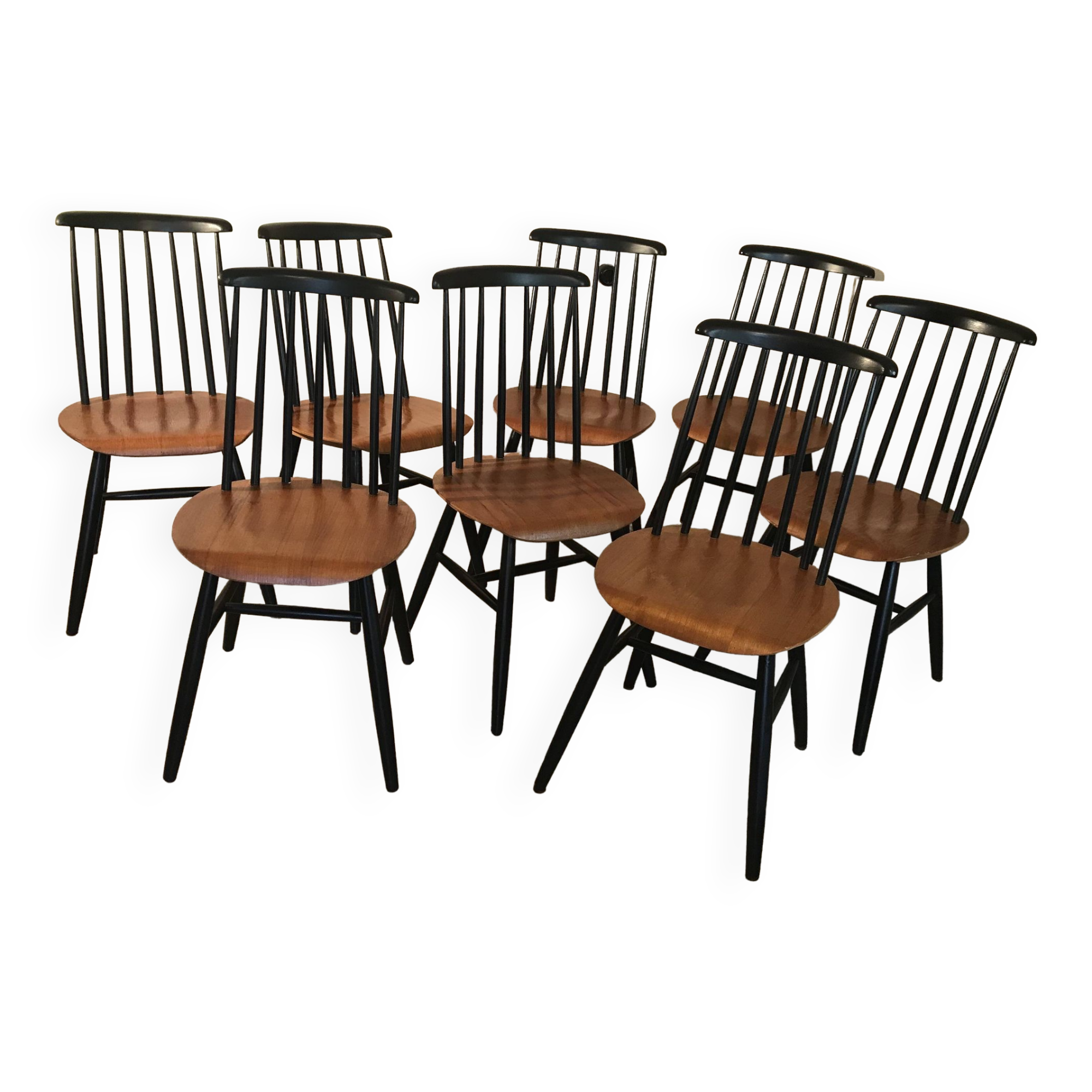 Set of 8 Scandinavian vintage Tapiovaara chairs