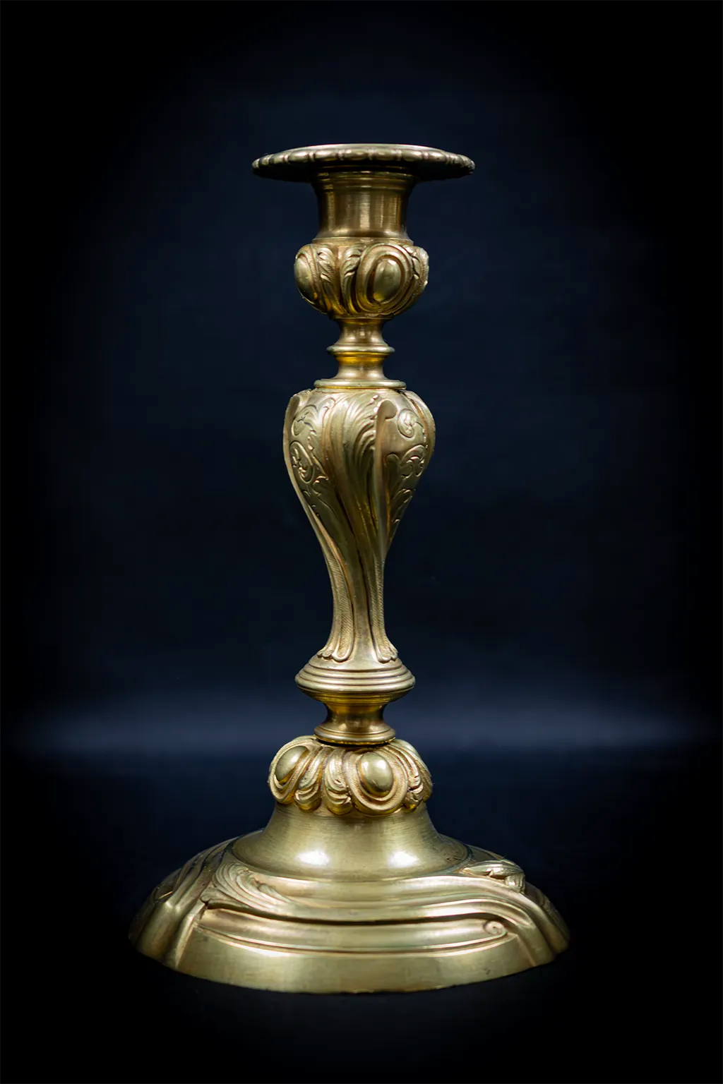 Pair of candlesticks | gilded bronze torches, Louis XV style — 19th century