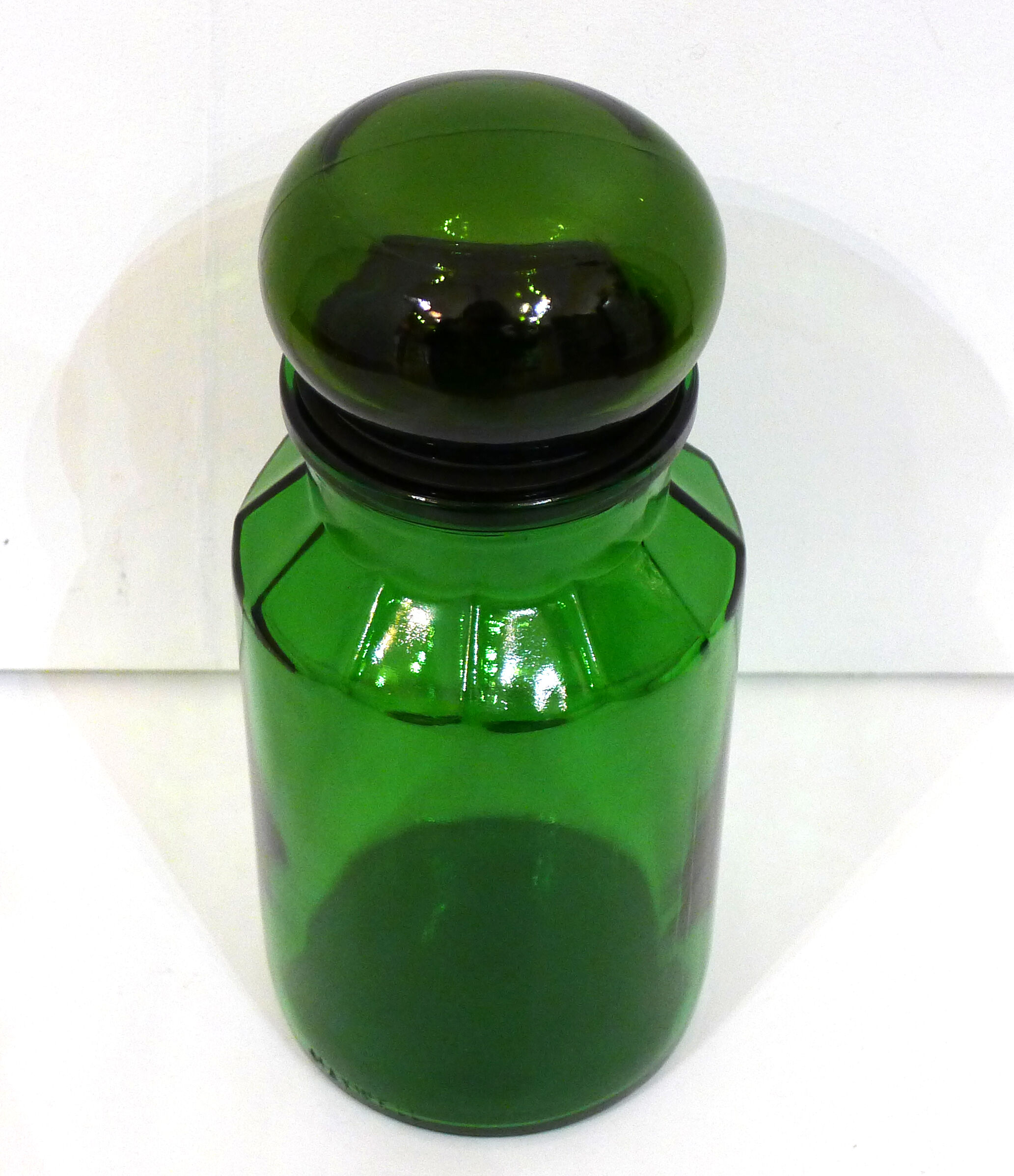 Green glass Maxwell 1960 s, style apothecary jar