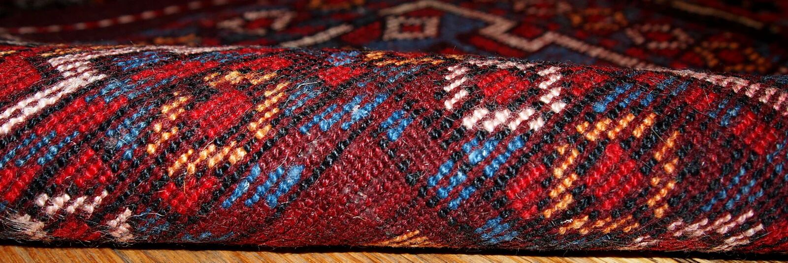 Handmade antique Persian Kurdish rug 122cm x 243cm 1880s - 1B419