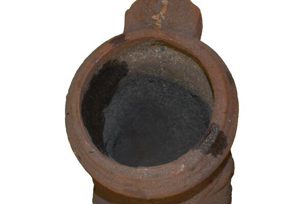 Descente de gouttière en fonte en forme de dauphin