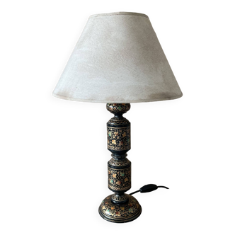 Decorated wooden table lamp