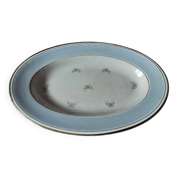 Plat  S A en porcelaine opaque