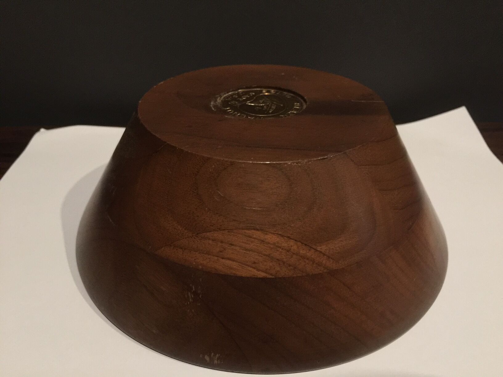Empty walnut wood pocket of the brand kustom kraft