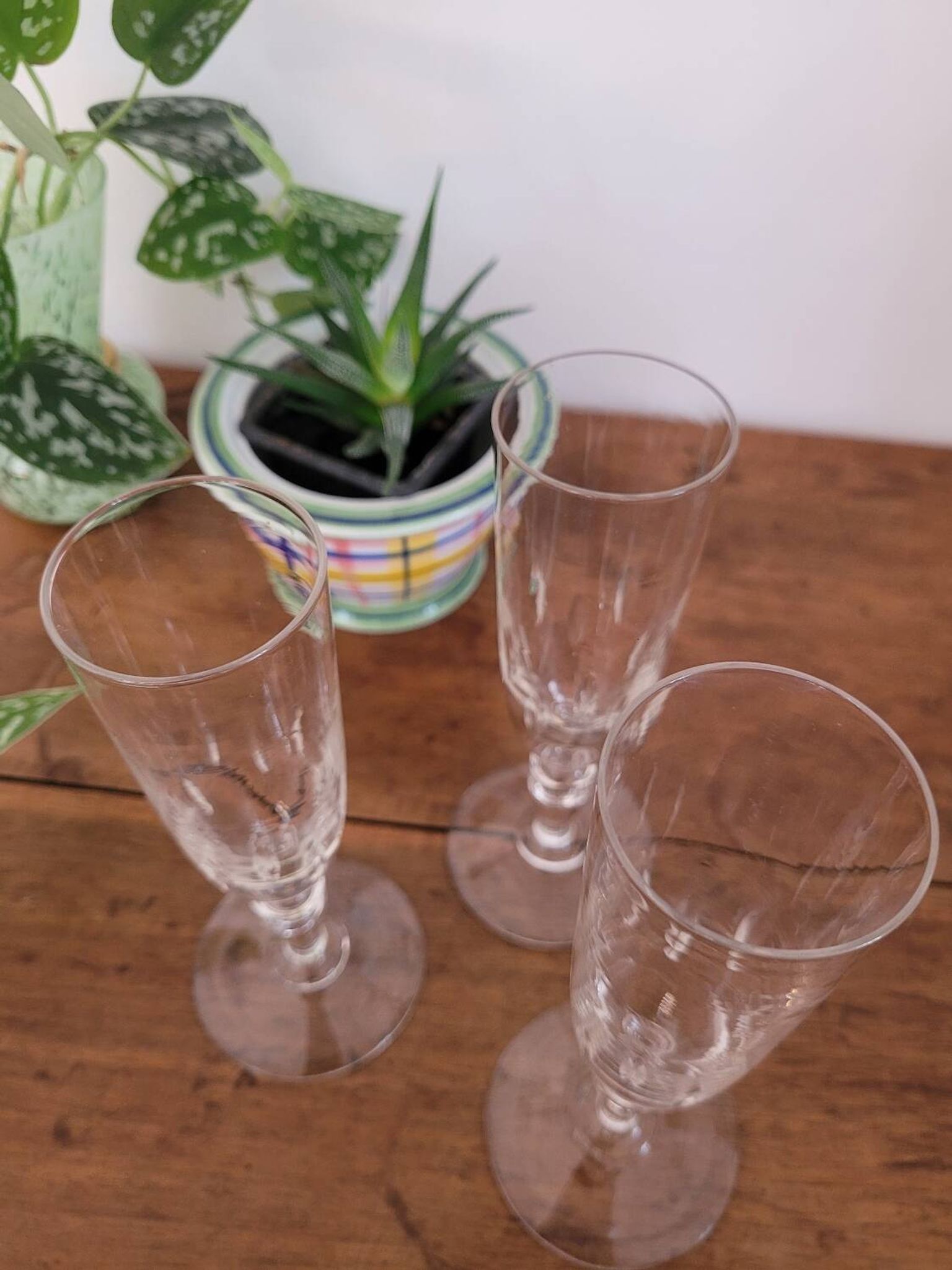 3 coupes à champagne en cristal