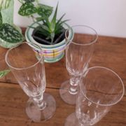 3 coupes à champagne en cristal