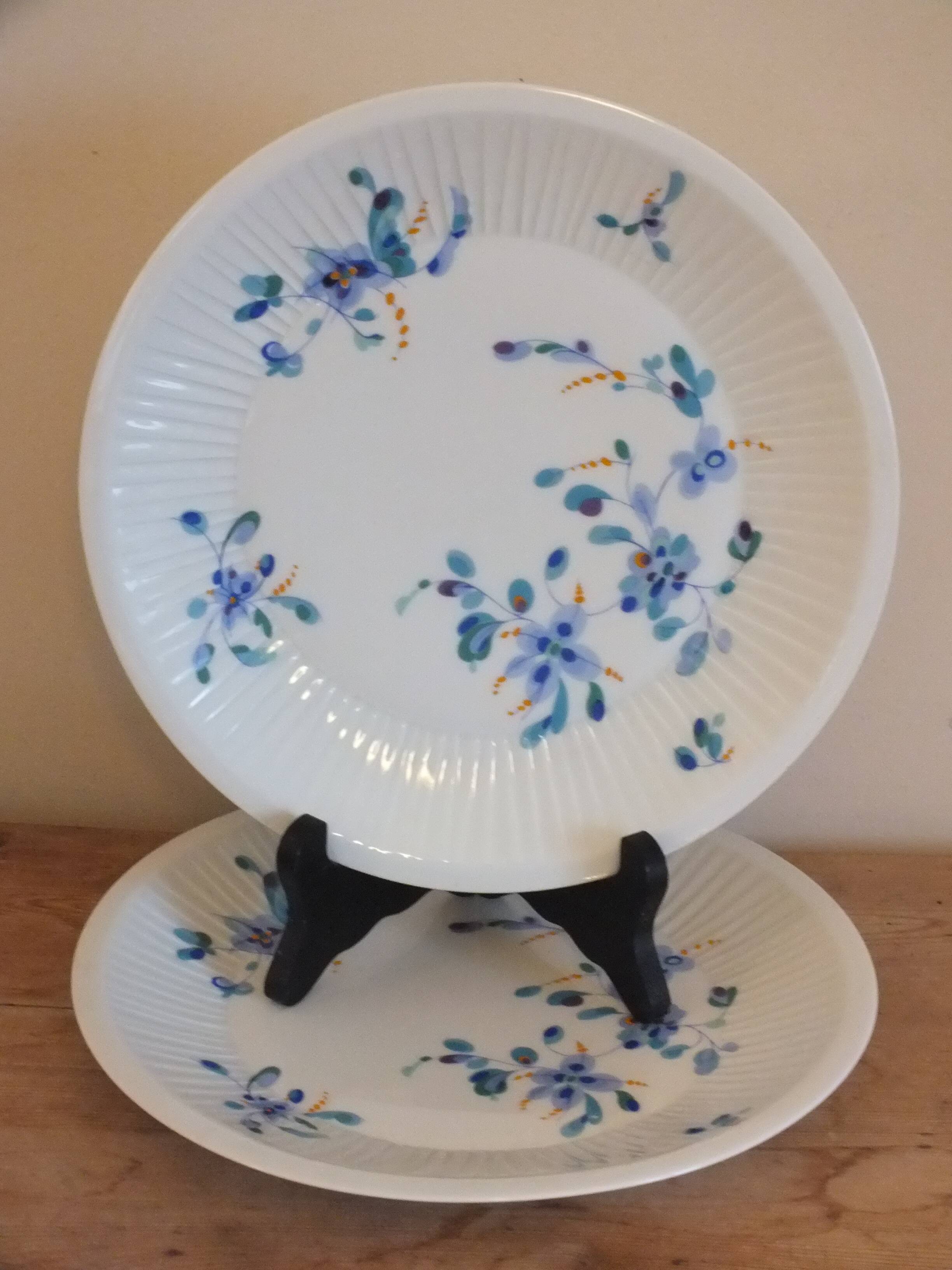 Duo d'assiettes plates Limoges Haviland fleurs 70's