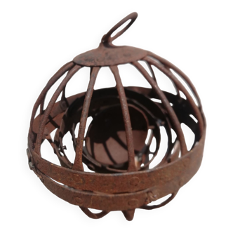 Old gyroscopic marine oil lamp