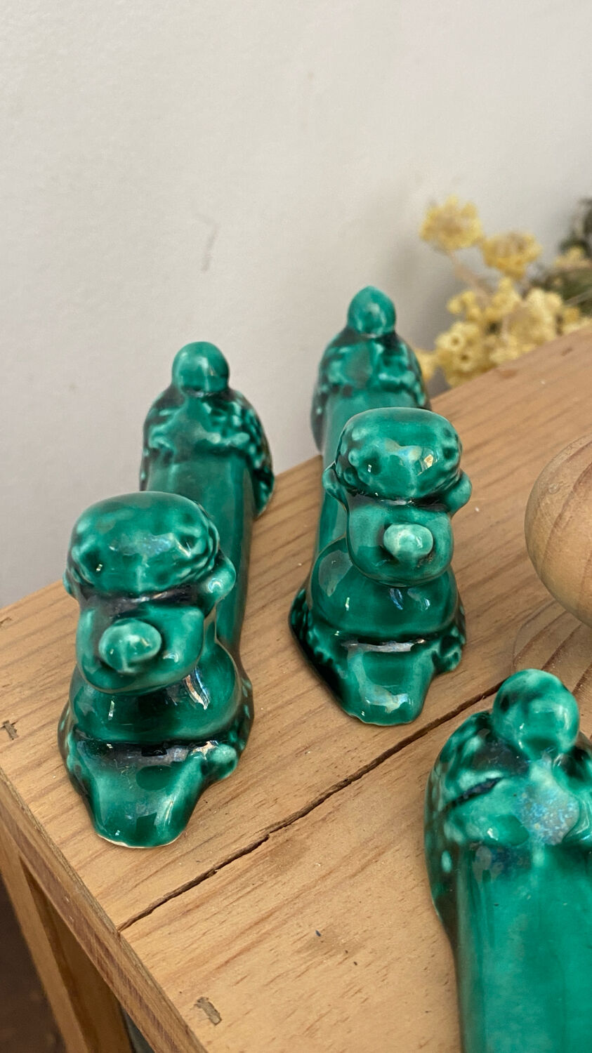 Ceramic poodle knife rest